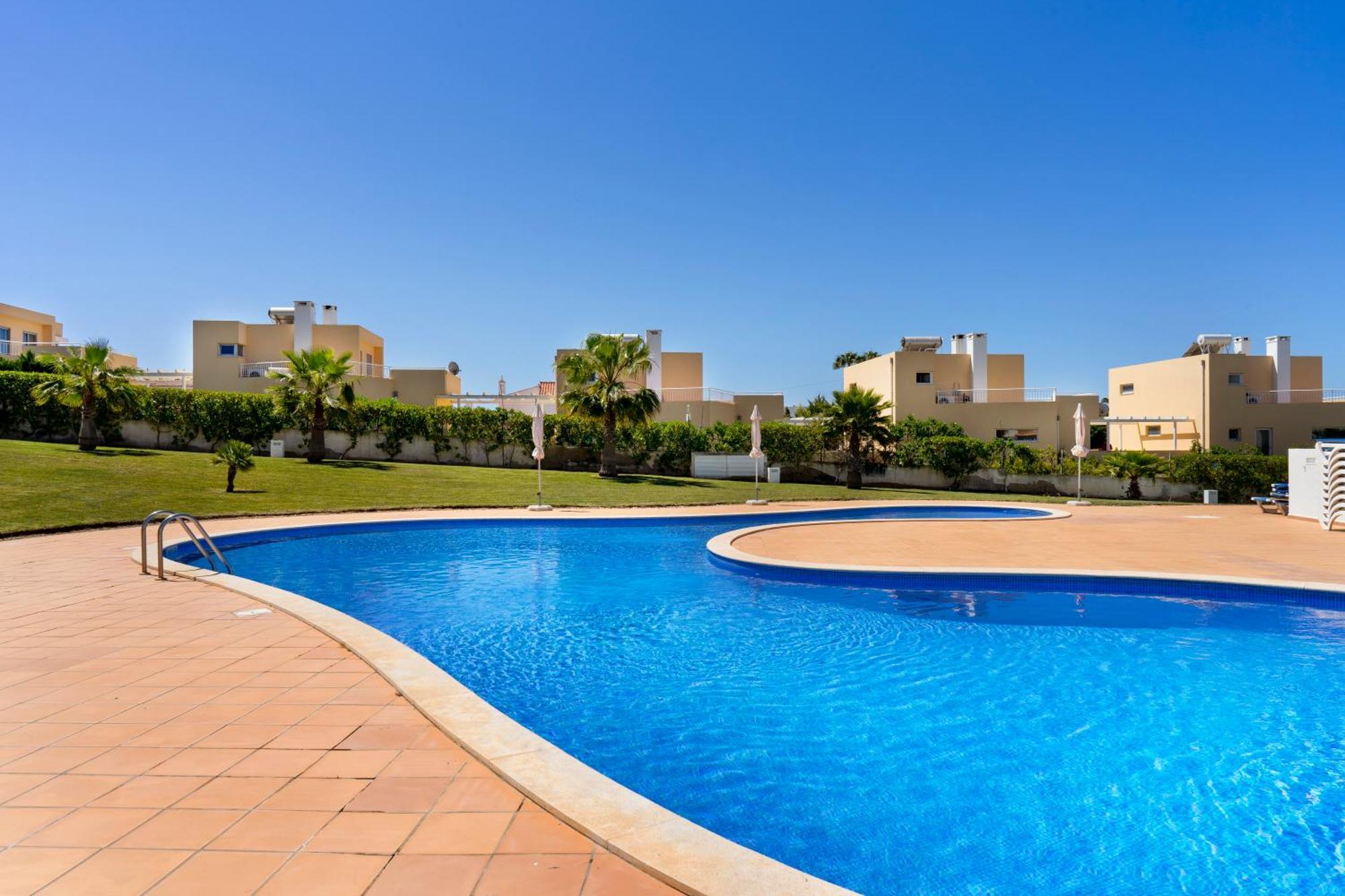 Apartamento No Condominio Baia Village Com Piscina Albufeira Exteriér fotografie